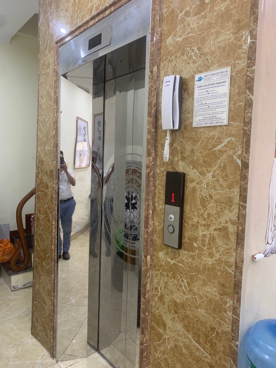 Cho thuê nhà Mặt Phố Trần Tử Bình 7 tầng thang máy làm VP, Phòng khám, Showroom - Ảnh chính